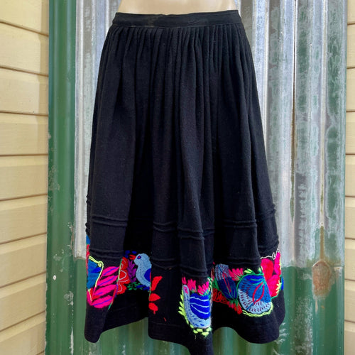 1980's Vintage Handmade Embroidered Guatemalan Wool Kilt Skirt Pleats Gathered Size S - OOAK - Phoenix Menswear