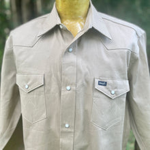 Load image into Gallery viewer, 1990's Vintage Wrangler Starched Beige Khaki 'Tall' Shirt L/S Sz L - OOAK - Phoenix Menswear