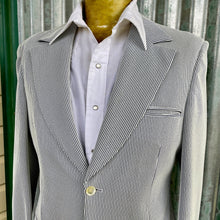 Load image into Gallery viewer, 1970's Vintage Men's Pin Stripe Blazer Blue White Made in Australia Sz S - OOAK - Phoenix Menswear