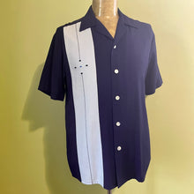 Load image into Gallery viewer, 1970s Vintage Blue Embroidered Guayabera S/S Shirt Sz S - OOAK - Phoenix Menswear