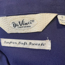 Load image into Gallery viewer, 1970s Vintage Blue Embroidered Guayabera S/S Shirt Sz S - OOAK - Phoenix Menswear