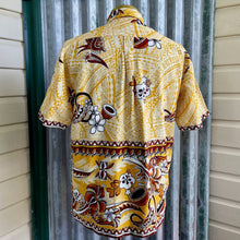 Load image into Gallery viewer, 1970's Hawaiian Bark Cloth S/S Shirt Yellow Brown Black White Floral Design Sz M - OOAK - Phoenix Menswear