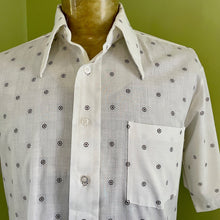 Load image into Gallery viewer, 1970's Vintage Cream S/S Shirt with Brown Dot Print Sz L - OOAK - Phoenix Menswear