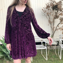 Load image into Gallery viewer, Free People Women's L/S Velvet Burnout Tunic Dress in Purple Sz S - OOAK - Phoenix Menswear