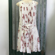 Load image into Gallery viewer, Women's Free People Pleated Dress Floral Design Sz M - OOAK - Phoenix Menswear