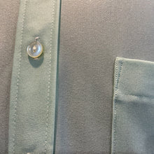 Load image into Gallery viewer, 1970's Vintage Men's Light Green S/S Shirt Sz M / L - OOAK - Phoenix Menswear