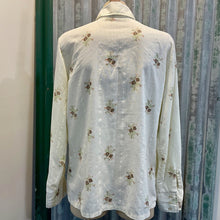 Load image into Gallery viewer, 1970's Vintage Women's Handmade Cream Floral Cotton L/S Shirt Sz L - OOAK - Phoenix Menswear
