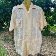 Load image into Gallery viewer, 1980&#39;s Vintage Guayabera Embroidered Pockets Peach S/S Shirt Sz XL - OOAK - Phoenix Menswear