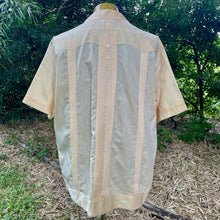 Load image into Gallery viewer, 1980&#39;s Vintage Guayabera Embroidered Pockets Peach S/S Shirt Sz XL - OOAK - Phoenix Menswear