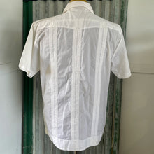 Load image into Gallery viewer, 1980&#39;s Vintage Guayabera Embroidered Pockets White S/S Shirt Sz M - OOAK - Phoenix Menswear