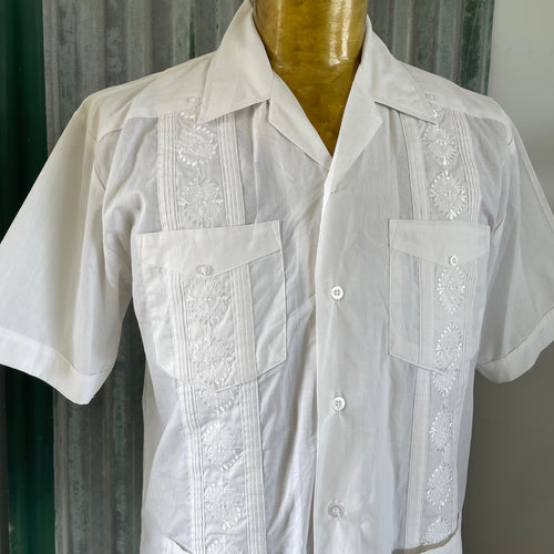 1980's Vintage Guayabera Embroidered Pockets White S/S Shirt Sz M - OOAK