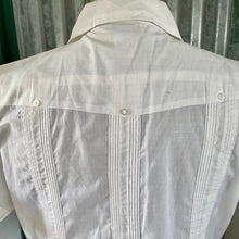 Load image into Gallery viewer, 1980&#39;s Vintage Guayabera Embroidered Pockets White S/S Shirt Sz M - OOAK
