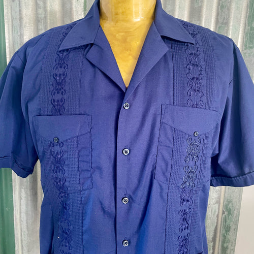 1990's Vintage Guayabera Embroidered Pockets Navy Blue S/S Shirt Sz M - OOAK