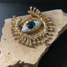 Load image into Gallery viewer, Large Eye Brooch - Gold - Phoenix Menswear