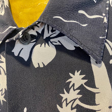 Load image into Gallery viewer, Vintage Black w/ White Hibiscus Designs Hawaiian Silk Shirt S/S Sz 3XL - OOAK - Phoenix Menswear