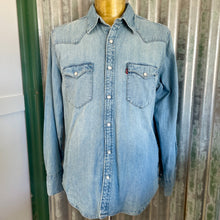 Load image into Gallery viewer, Vintage Levis 1990&#39;s Western L/S Shirt Denim Blue Sz L - OOAK - Phoenix Menswear