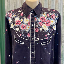 Load image into Gallery viewer, Vintage Women's Western Black Pink, White Grey Blue Floral Designs Western Snaps L/S Shirt Sz XS - OOAK - Phoenix Menswear
