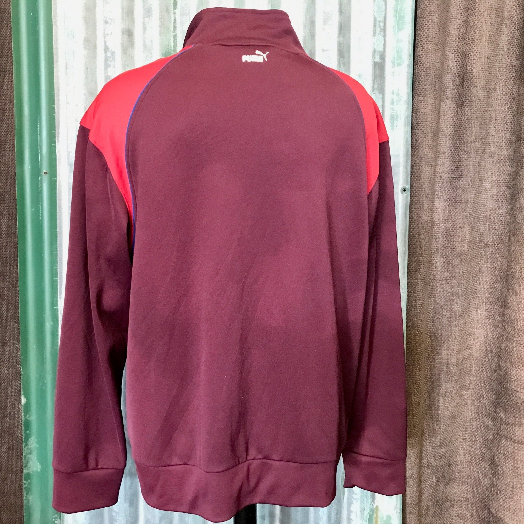 Burgundy top pumas 80s
