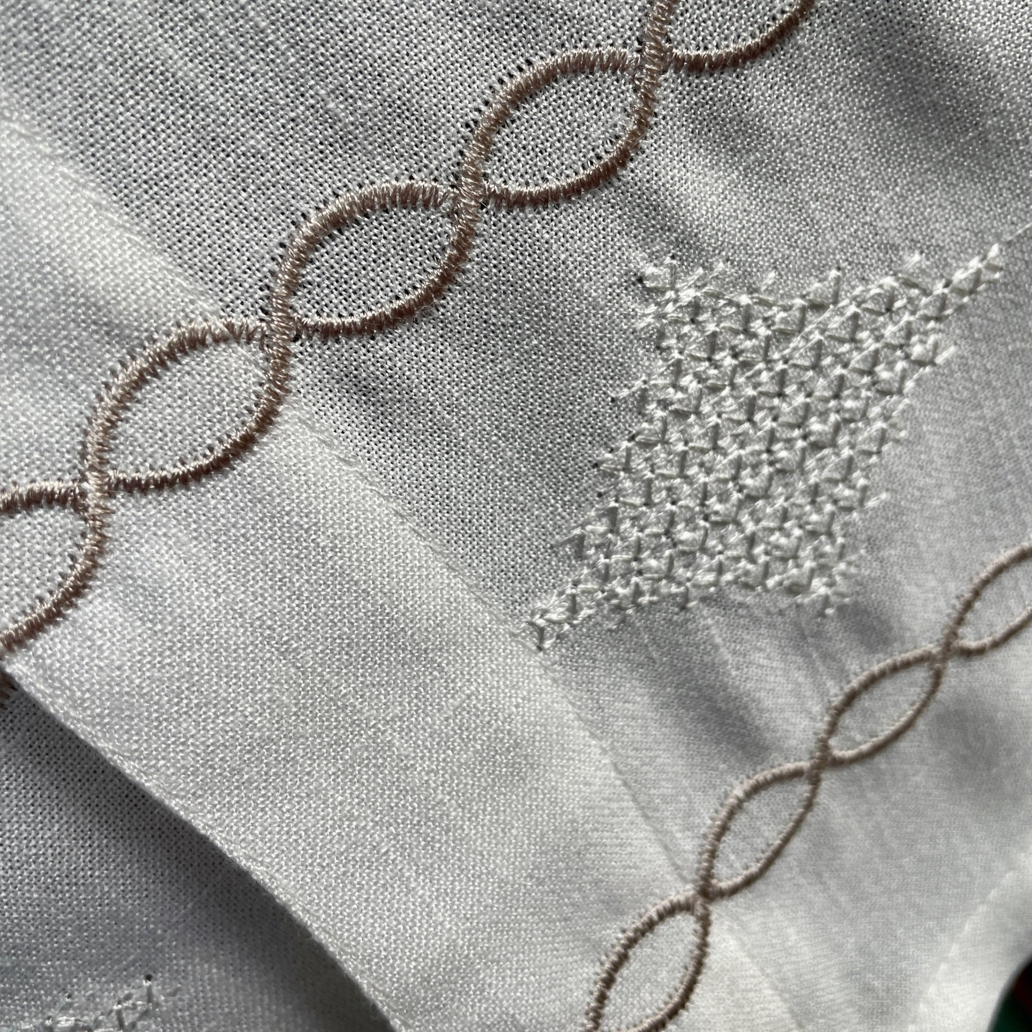 mode Hjelm gentage 1990's Vintage Daniel Hechter White Embroidered Brown S/S Soft Linen B –  Phoenix Menswear