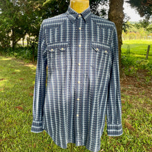 Load image into Gallery viewer, 1990&#39;s Vintage Lucky Brand Western Cotton Blue Geometric Stripe L/S Shirt Sz L - OOAK - Phoenix Menswear