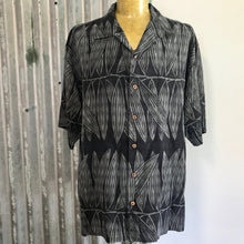 Load image into Gallery viewer, 1990&#39;s Vintage Tommy Bahama Silk Hawaiian S/S Shirt Black Leaf Print Sz XL - OOAK - Phoenix Menswear