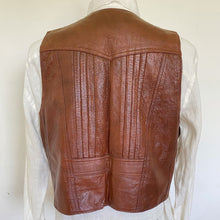 Load image into Gallery viewer, 1970s Vintage Leather Vest in Tan Sz XL - OOAK