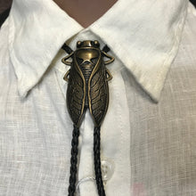 Load image into Gallery viewer, Bolo Tie - Antique Gold Cicada - Phoenix Menswear