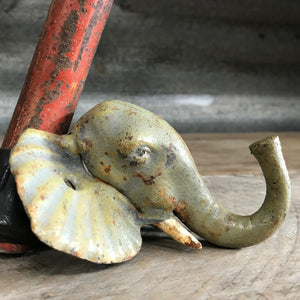 Elephant Wall Hook - Rusty Cast Iron - Phoenix Menswear