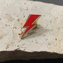 Load image into Gallery viewer, Enamel Pin - Bowie Lightning Bolt - Phoenix Menswear