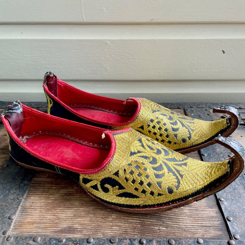 Handcrafted Men's Vintage Embroidered Turkish Leather Moorish Slippers Shoes Curled Pointy Toes Gold Sz 10 - OOAK - Phoenix Menswear
