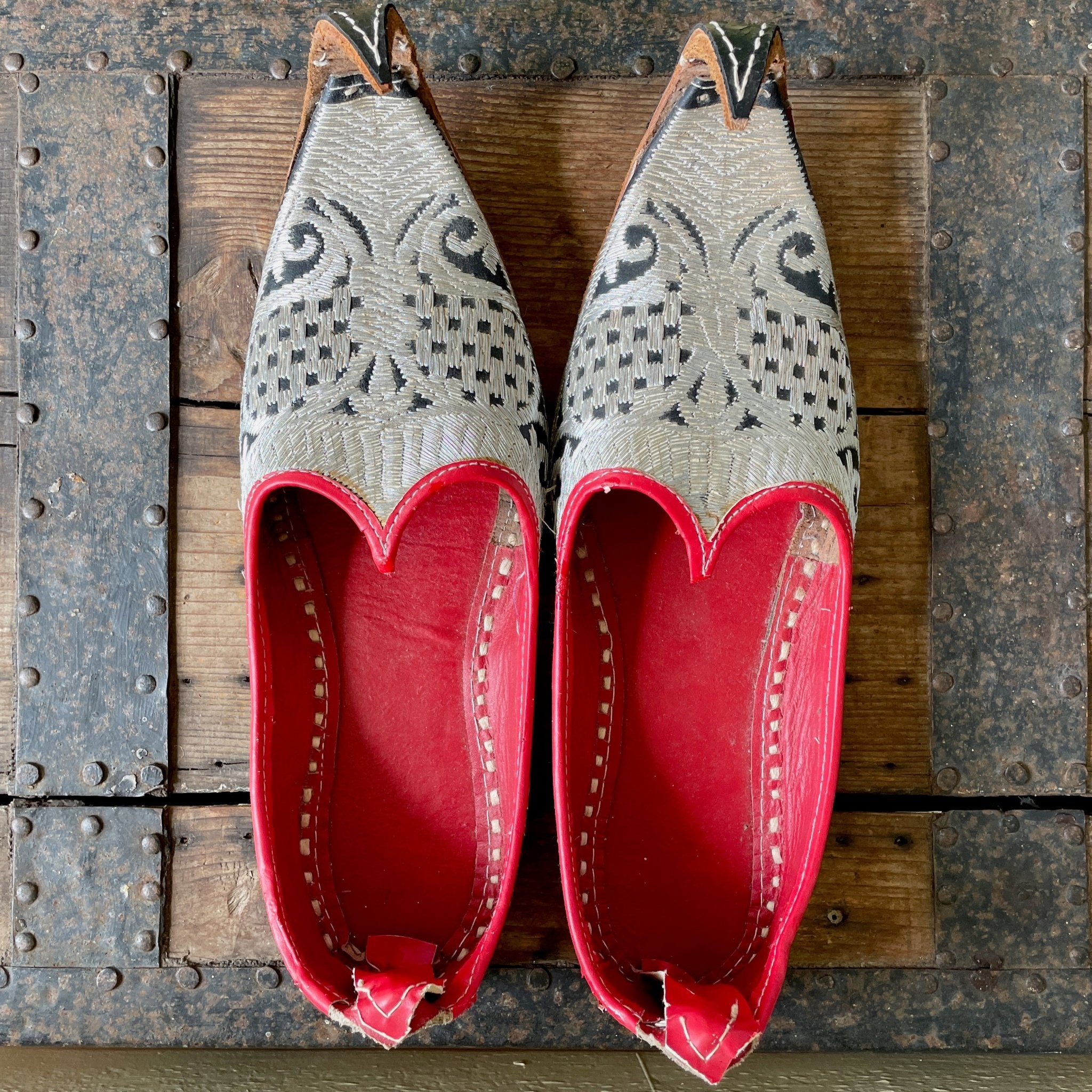 Handcrafted Women s Vintage Embroidered Turkish Leather Moorish