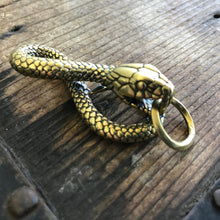 Load image into Gallery viewer, Keyring Brass Snake - Phoenix Menswear