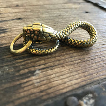 Load image into Gallery viewer, Keyring Brass Snake - Phoenix Menswear