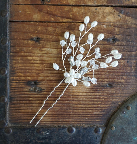 Pearly Beaded Flower Hairpin - Phoenix Menswear