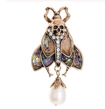 Load image into Gallery viewer, Steampunk Fly &amp; Skull Pin Brooch - Phoenix Menswear