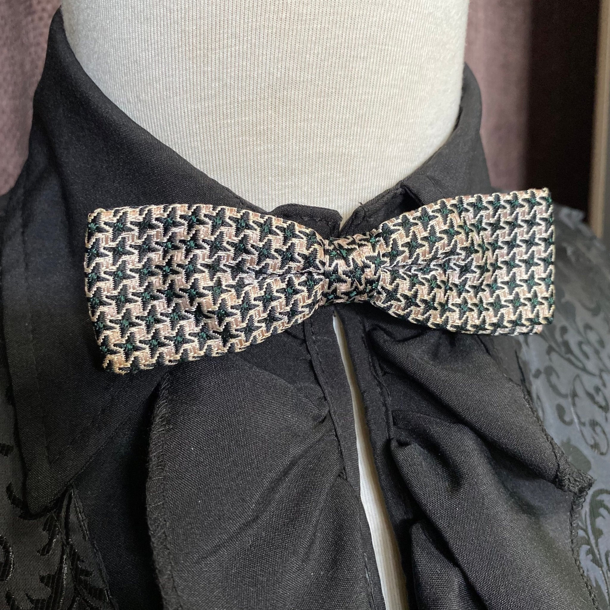 Slim bow tie store
