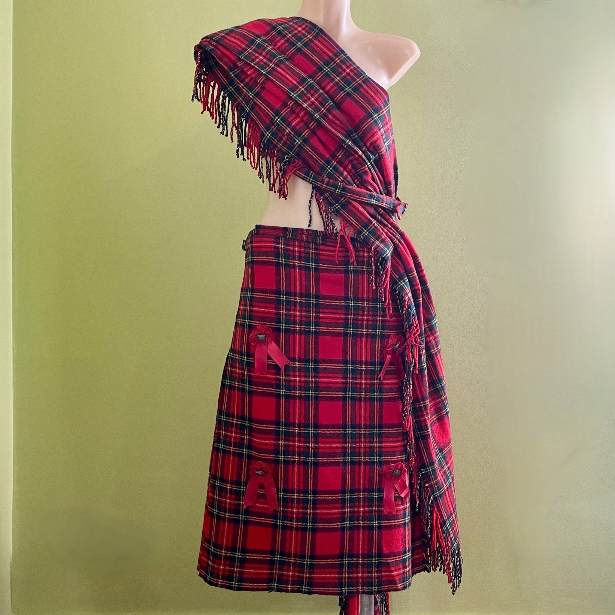 Vintage Traditional Authentic Wool Kilt Set Scarf Socks Red Tartan