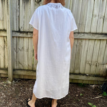 Load image into Gallery viewer, White Linen Sandra Steiner Kaftan Dress Zippered Black Leaf Embroidery Short Sleeve Sz L - OOAK - Phoenix Menswear