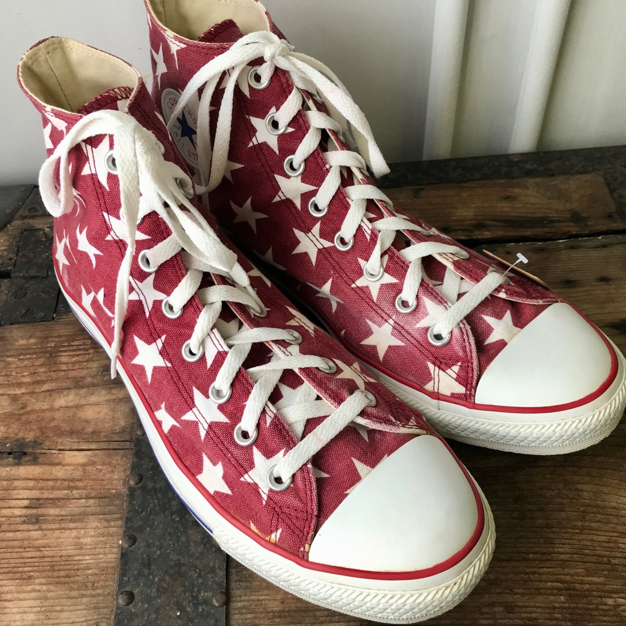 White Stars on Red Converse High Top Chuck Taylor All - 12 - – Phoenix Menswear
